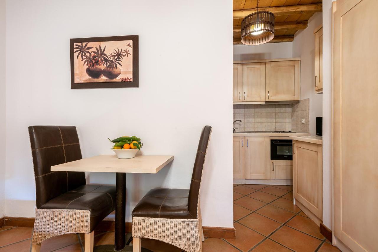The Varos Residences Hotel Екстер'єр фото