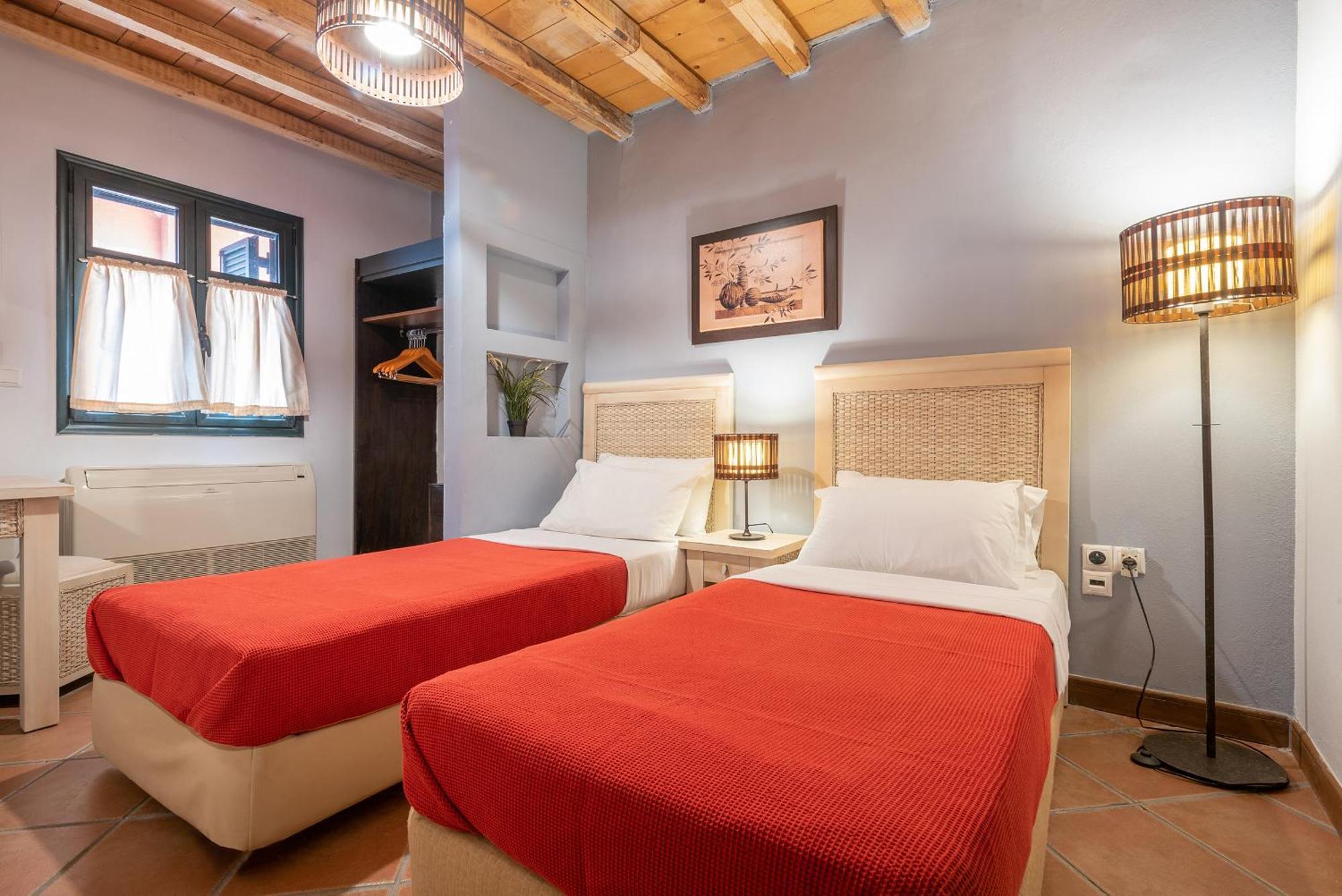 The Varos Residences Hotel Номер фото